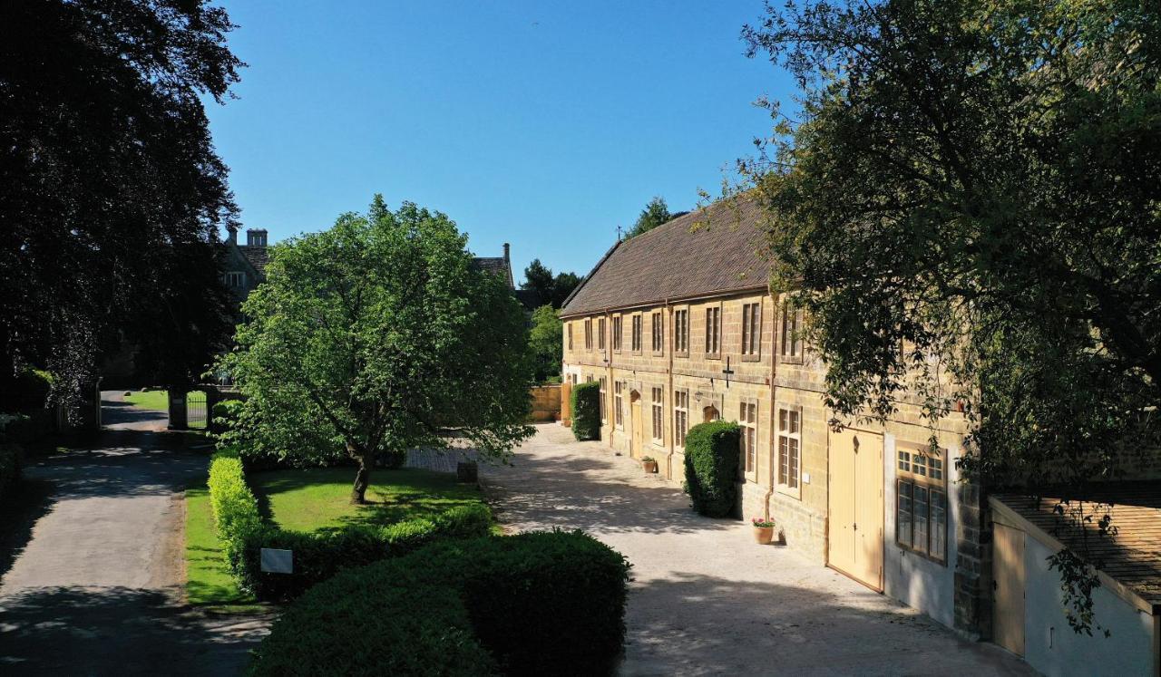 North Cadbury Court Coach Houses Exterior foto